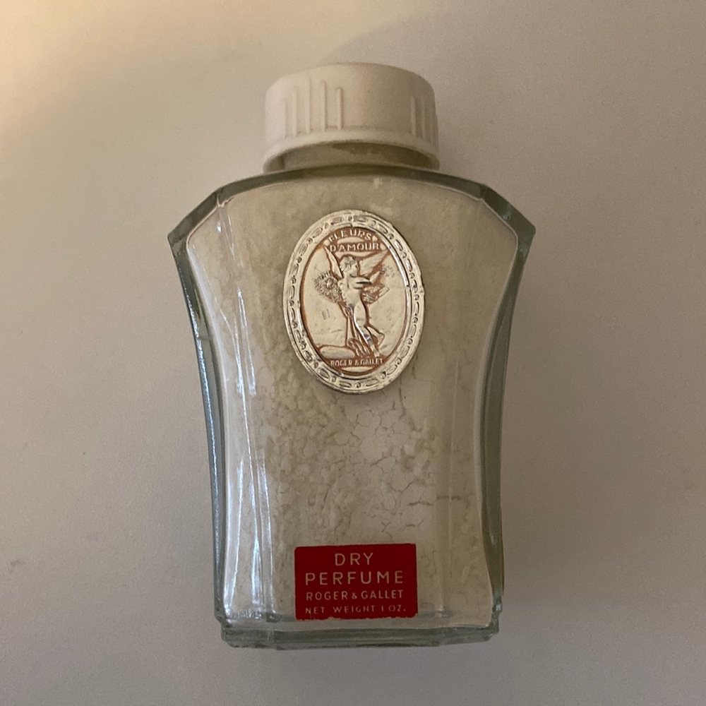 Vintage ROGER & GALLET FLEURS D'AMOUR Dry Perfume